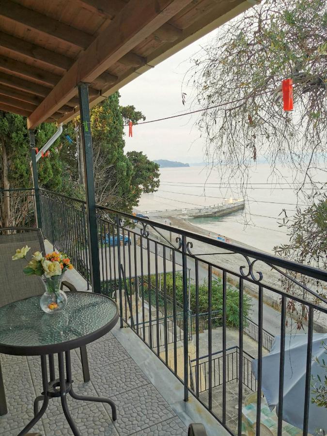 Marina Appartement Perama  Buitenkant foto